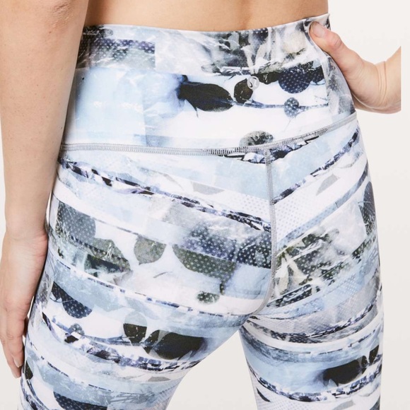 Lululemon Wunder Under High-Rise Tight *Engineered Full-On Luxtreme 28" Sz 4 - Picture 2 of 9